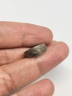 Antieke ring, Verzenden, Brons