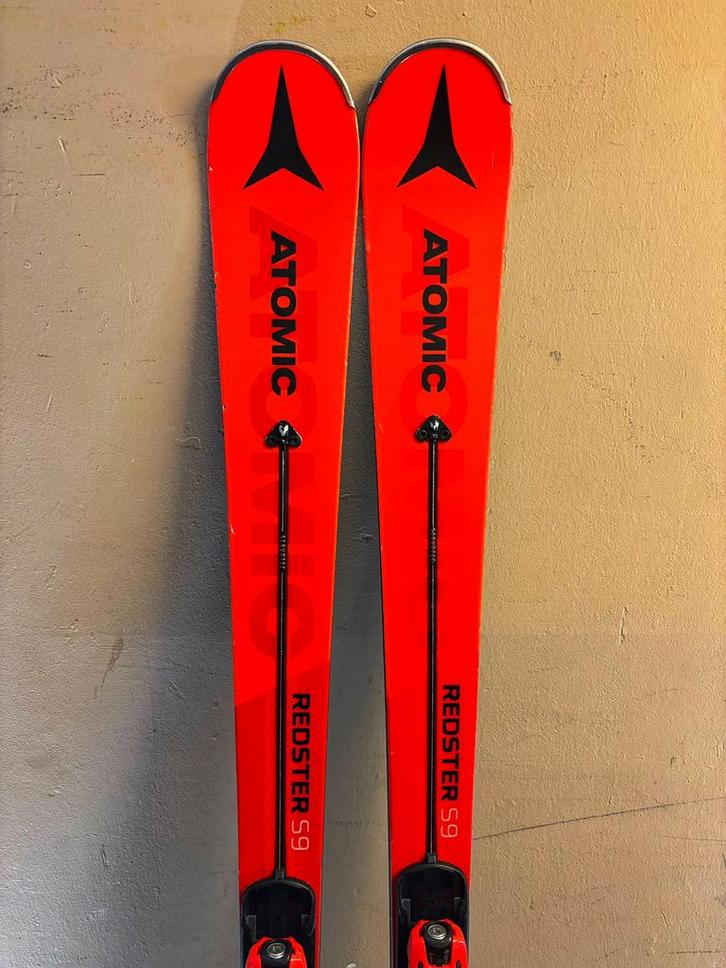 Atomic Redster S9 - Slalomski’s, Sport en Fitness, Skiën en Langlaufen, Gebruikt, Ski's, Ski, Atomic, 160 tot 180 cm, Ophalen