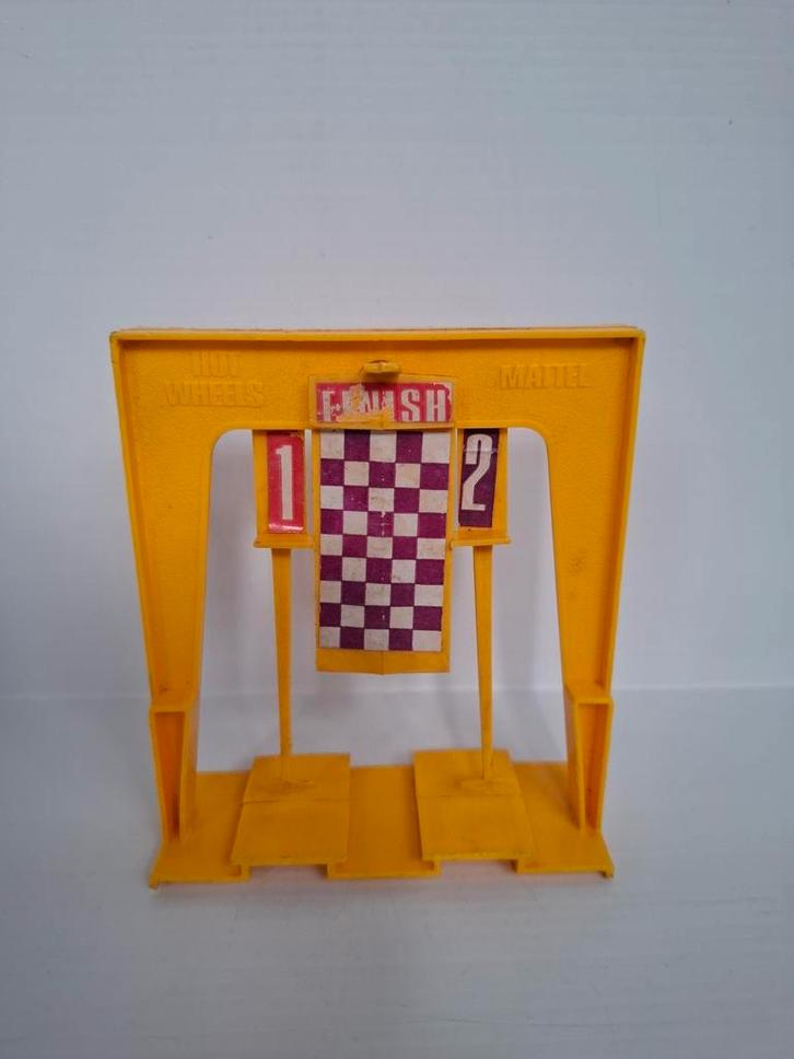 Vintage 1968 Mattel Hot Wheels racebaan deel finish vlag, Kinderen en Baby's, Speelgoed | Racebanen, Gebruikt, Racebaan, Hot Wheels