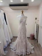 Robe de mariée Pronuptia, Enlèvement, Robe de mariée