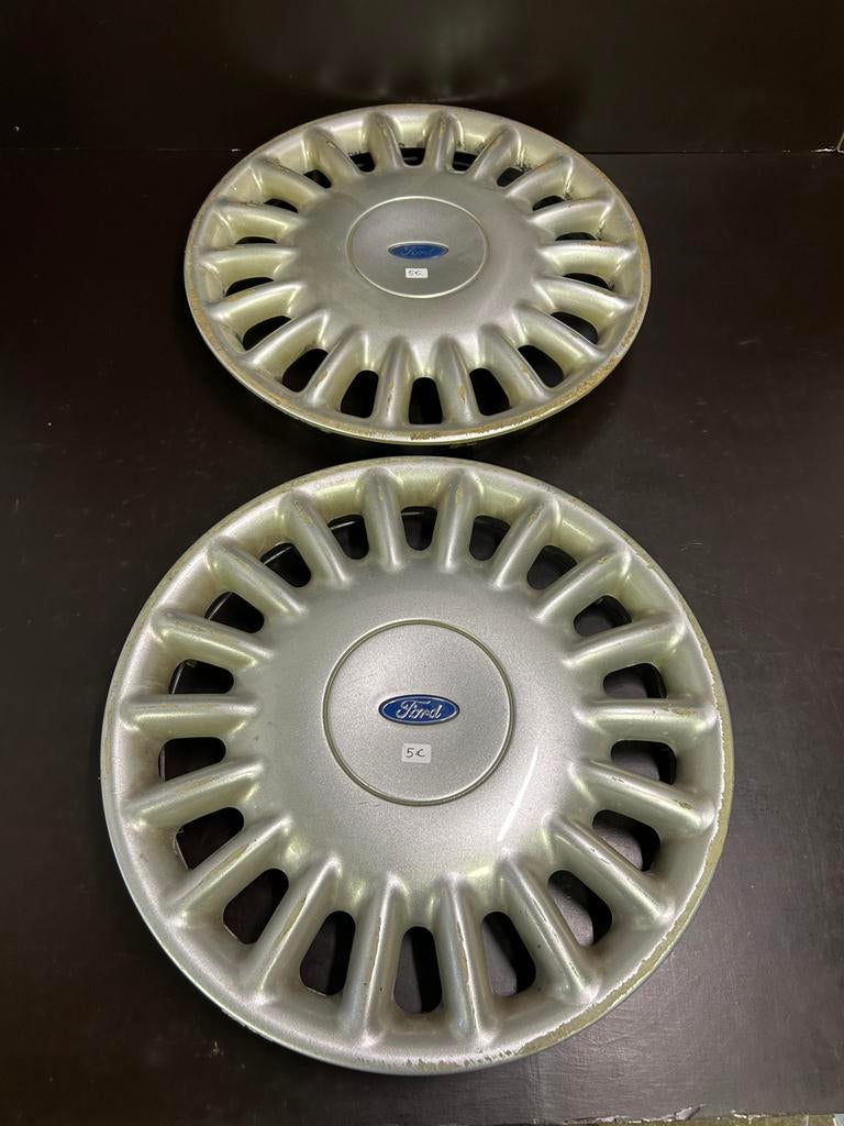 2 enjoliveurs Ford fiesta focus ka 14", Enlèvement ou Envoi, Utilisé