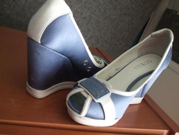GUESS GALA PUMPS (NEW) beschikbaar voor biedingen