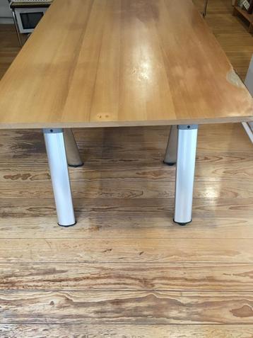 Table en bois massif, Maison & Meubles, Tables | Tables à manger, Pin, 100 à 150 cm, Enlèvement, Utilisé