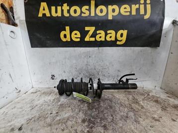 Schokdemperpoot rechts-voor van een Peugeot 107 beschikbaar voor biedingen