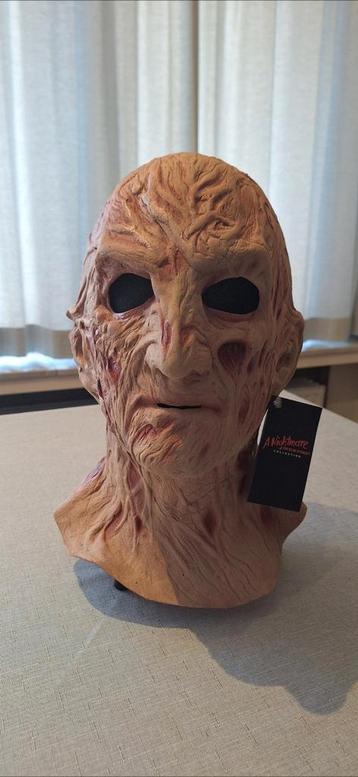 Freddy Krueger "Nightmare on Elm Street" Mask from TOTS beschikbaar voor biedingen