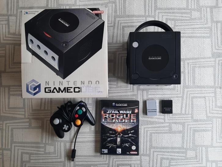 Gamecube compleet in doos met Rogue Leader, Games en Spelcomputers, Spelcomputers | Nintendo GameCube, Gebruikt, Zwart, Met 1 controller