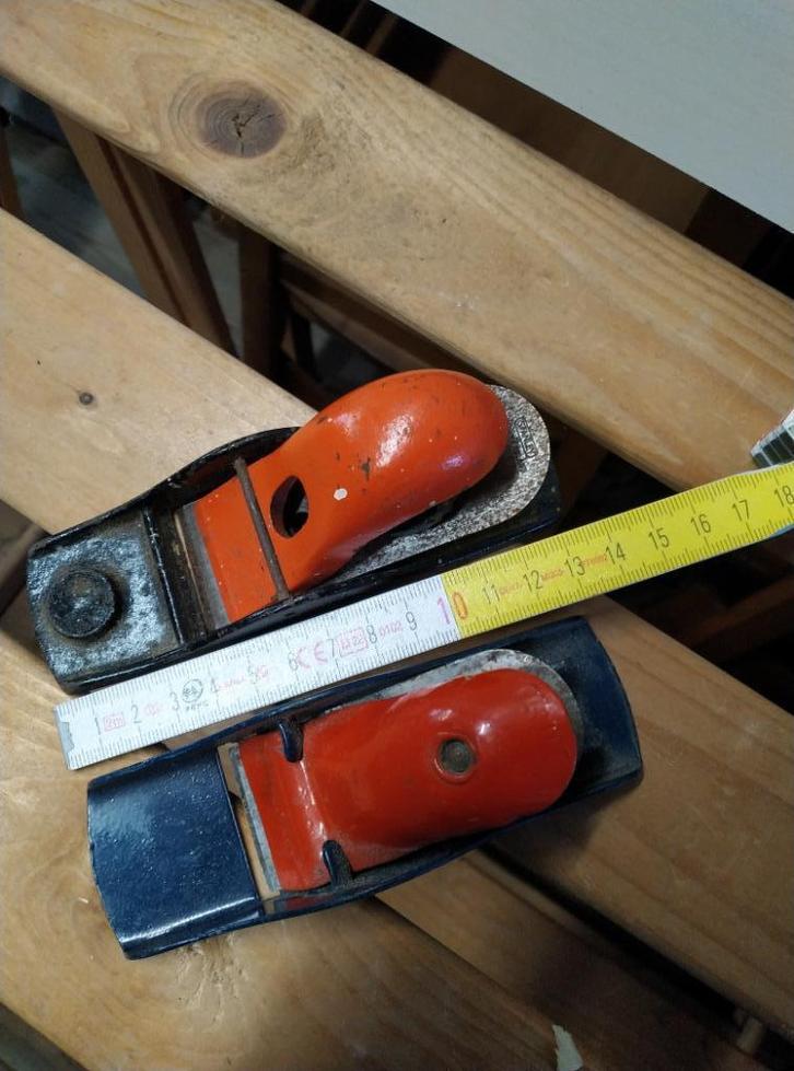 houtschaafjes (2 stuks), Antiek en Kunst, Antiek | Gereedschap en Instrumenten, Ophalen of Verzenden