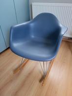 eames replica schommelstoel, Zo goed als nieuw, Ophalen