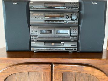 Sony stereoketen gedeeltelijk na te kijken voor werking beschikbaar voor biedingen