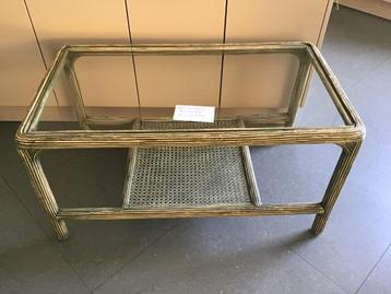 mooie salontafel van 100 cm lang voor slechts 30 euro beschikbaar voor biedingen