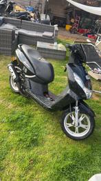 Kisbee 2t a klasse alle papieren, Fietsen en Brommers, Brommers | Peugeot, Gebruikt, Overige modellen, Klasse A (25 km/u), Ophalen of Verzenden