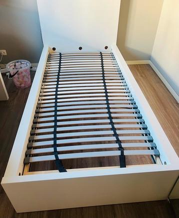 Lit MALM, 90 cm, Comme neuf, Enlèvement, 200 cm
