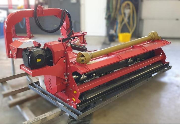 Professionele bermmaaier in werkbreedte 2 m met aftakas, Zakelijke goederen, Landbouw | Werktuigen, Akkerbouw, Bollenteelt, Boomteelt