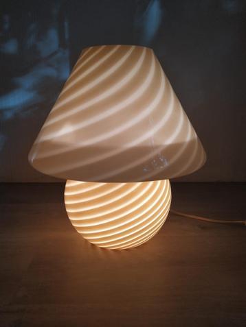 Vintage design mushroom swirl lamp Murano Vetri extra large disponible aux enchères