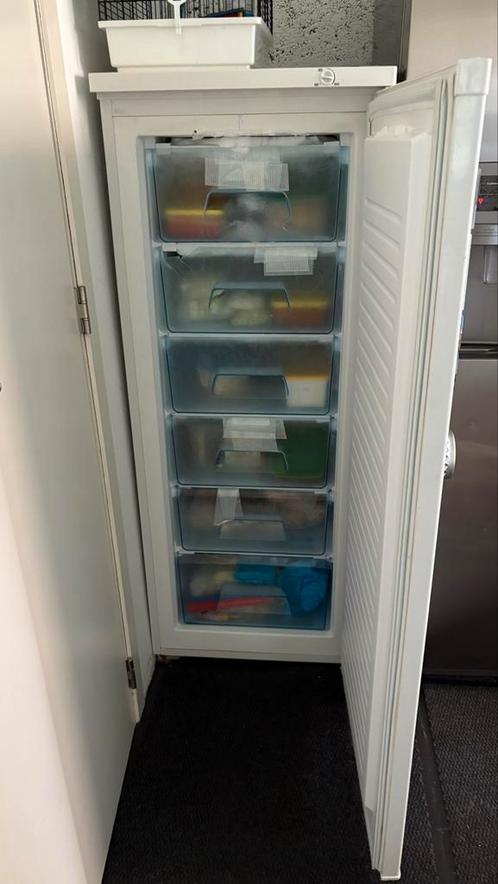 Diepvrieskast, Elektronische apparatuur, Vriezers en Diepvrieskisten, Gebruikt, Ophalen