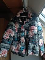 Winterjas (met bloemenstof), ANDERE, Ophalen, Zo goed als nieuw, Maat 42/44 (L)