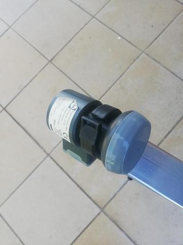 Schotelantenne vr satelliet tv beschikbaar voor biedingen