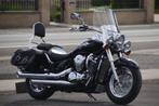 Kawasaki VN900 Classic Tourer, Motos, Motos | Kawasaki, Entreprise, Plus de 35 kW, Chopper, 2 cylindres