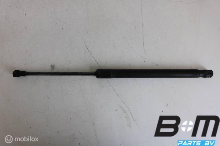 Gasdrukveer motorkap VW Caddy 2K 1T0823359A, Auto-onderdelen, Carrosserie, Gebruikt