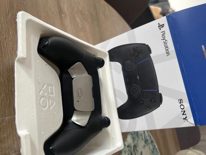 Ps5 controller met flippers, Games en Spelcomputers, Spelcomputers | Sony Consoles | Accessoires, Refurbished, PlayStation 5, Controller