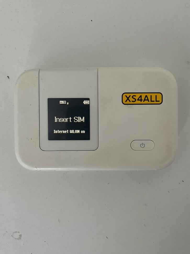 Huaweiz E5372 4G Mobile WiFi – Bon État, Computers en Software, Routers en Modems, Zo goed als nieuw, Ophalen of Verzenden