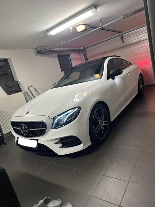 Mercedes-Benz E300, Auto's, Mercedes-Benz, Bedrijf, 360° camera, Benzine, Ophalen of Verzenden