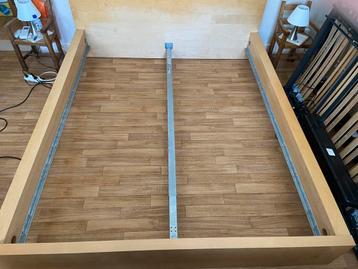 IKEA bed malm 1m60. Zonder lattenbodem en zonder matras.  beschikbaar voor biedingen