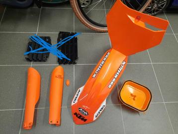 KTM plastic onderdelen beschikbaar voor biedingen