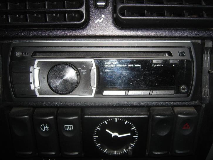LG LCS110AR 4 x 53 W + CAR AMPLIFIER BRAUN PQ10 4  60 Watt, Auto diversen, Autoradio's, Gebruikt, Ophalen