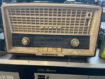 Siera vintage radio beschikbaar voor biedingen