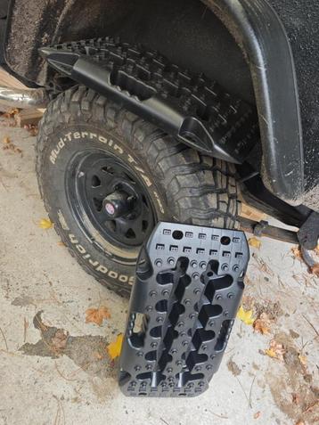 4X4 offroad-schuurplaat beschikbaar voor biedingen