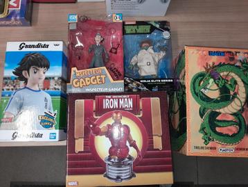 Figuren in doosje DBZ spaarpot met buste Iron Man... beschikbaar voor biedingen