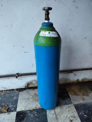 +/- Halfvolle gasfles voor lassen beschikbaar voor biedingen