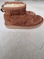 UGG botten - maat 32.5, Kinderen en Baby's, Ophalen, Zo goed als nieuw, UGG