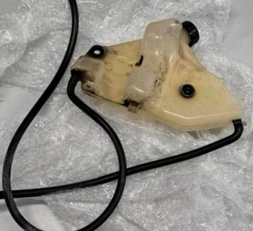 2006-2007 KAWASAKI NINJA ZX-10R koelvloeistof reservoir beschikbaar voor biedingen