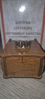 Zilveren ring met sultanit edelsteen., Enlèvement