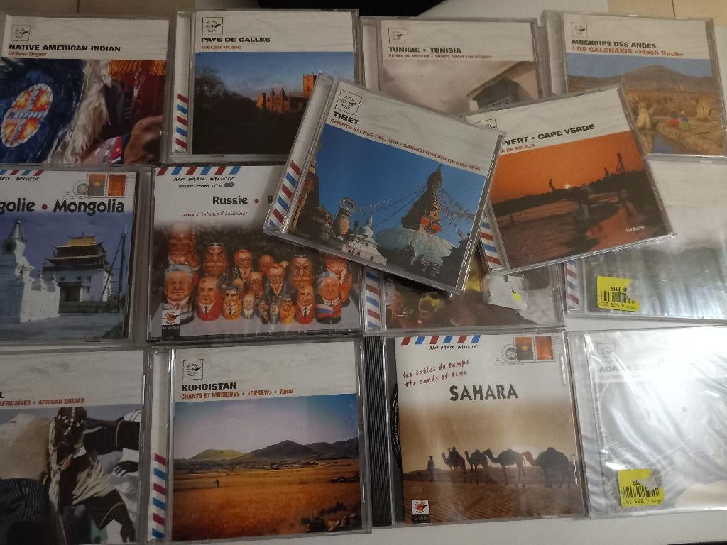 CD Musiques du monde Folklore Latino-Africain Asiatique, Enlèvement ou Envoi, Autres genres