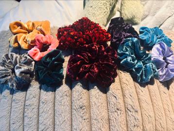 10 scrushies voor een klein prijsje beschikbaar voor biedingen