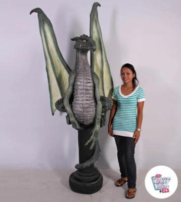 Standing Dragon – Draak Lengte 274 cm - drakenbeeld beschikbaar voor biedingen