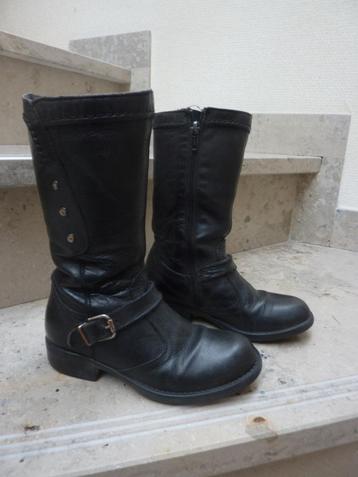 Bottes hautes en cuir - pointure 28 disponible aux enchères