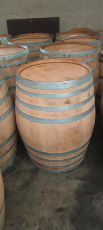 300 liter eiken wijnvaten!, Tuin en Terras, Regentonnen, Ophalen, Zo goed als nieuw
