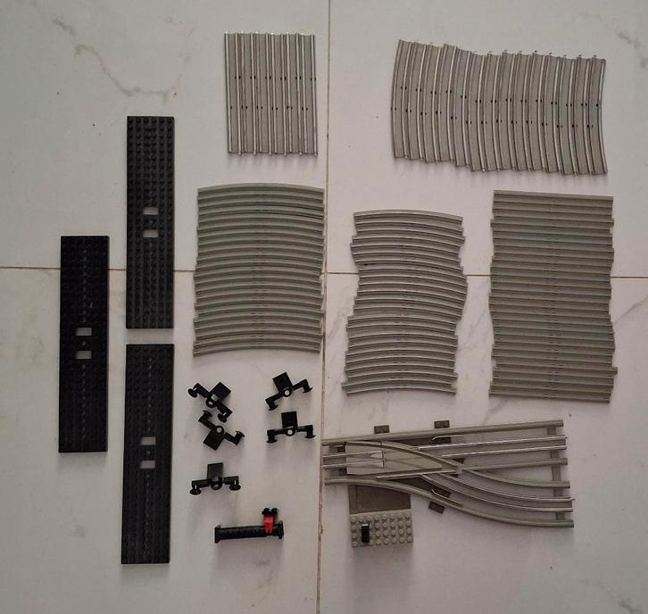 Lot vintage lego pour Train vintage 4,5V / 12V 1970 1980, Enfants & Bébés, Jouets | Duplo & Lego, Utilisé, Lego, Briques en vrac