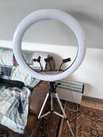 RGB 22 DUIM RINGLAMP MET STATIEF - 80€, Audio, Tv en Foto, Fotografie | Fotostudio en Toebehoren, Ophalen, Zo goed als nieuw