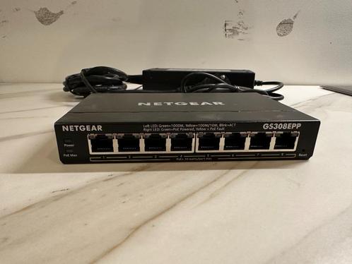 Netgear GS308EPP 8-Port PoE+ Gigabit Ethernet Switch (123W), Computers en Software, Netwerk switches, Zo goed als nieuw, Ophalen of Verzenden