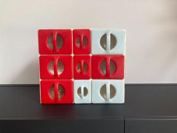 vintage kastje beschikbaar voor biedingen