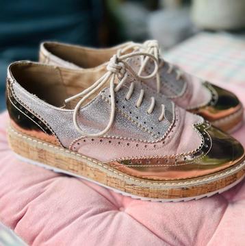 Nog mooie zomer schoenen in zeer mooie staat nog maat 38 beschikbaar voor biedingen