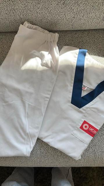Stageuniformen UCLL 3 stuks beschikbaar voor biedingen