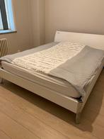 Bed met matras 160 x 200, Ophalen, Zo goed als nieuw