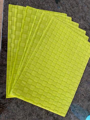 6 placemats beschikbaar voor biedingen