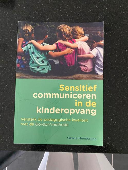 Saskia Henderson - Sensitief communiceren in de kinderopvang, Boeken, Schoolboeken, Zo goed als nieuw, Nederlands, Ophalen of Verzenden